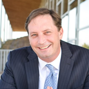 Robert Gifford Attorney Headshot